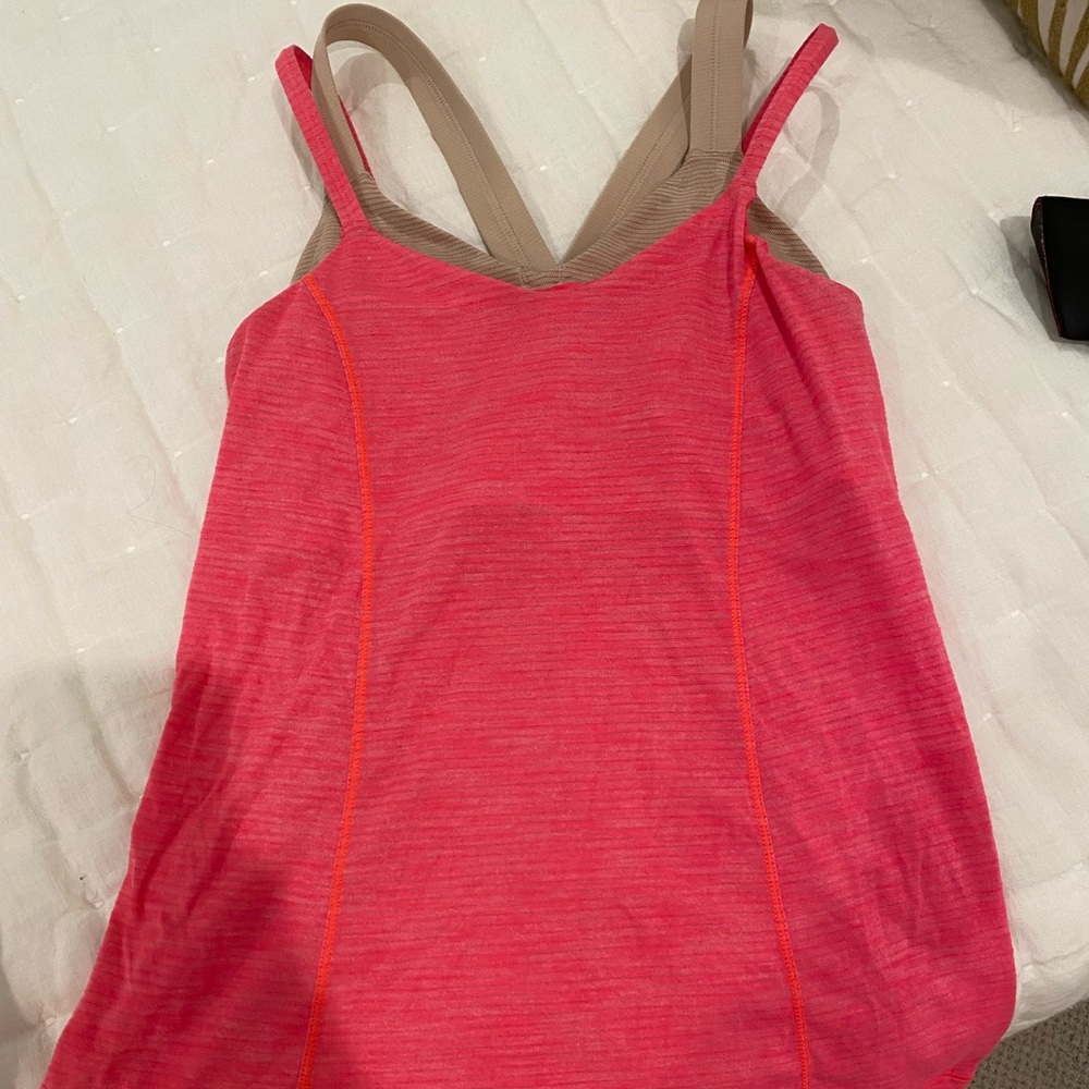 hot pink lululemon tank with built in bra